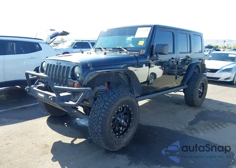 2008 Jeep Wrangler Unlimited Sahara z USA, uszkodzony, nr VIN 1J4GA59198L609113